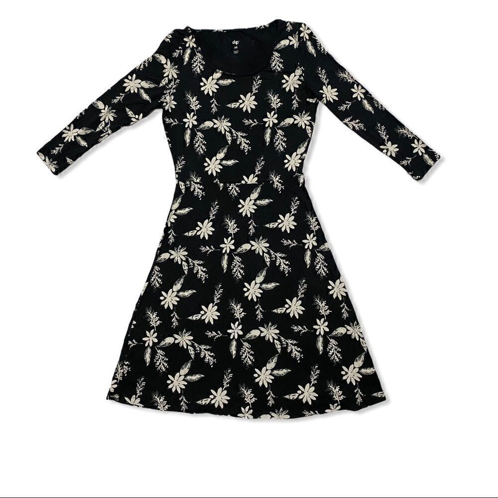 Women's DIP 3/4 Sleeve Swing Dress